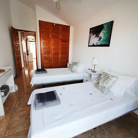 Hajnalka - Heated Pool And Partial Ocean Views Apartmán San Miguel de Abona